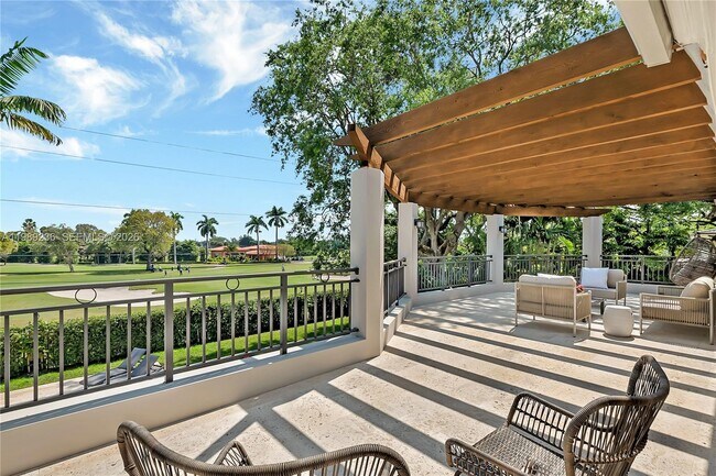 Building Photo - 3425 Alhambra Cir