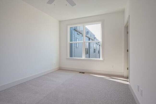 Building Photo - East Nashville Near Cleveland Park