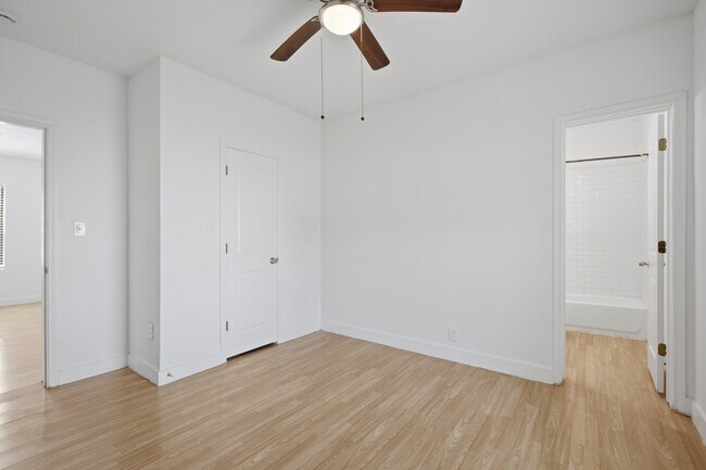 Building Photo - 406 Grayson St
