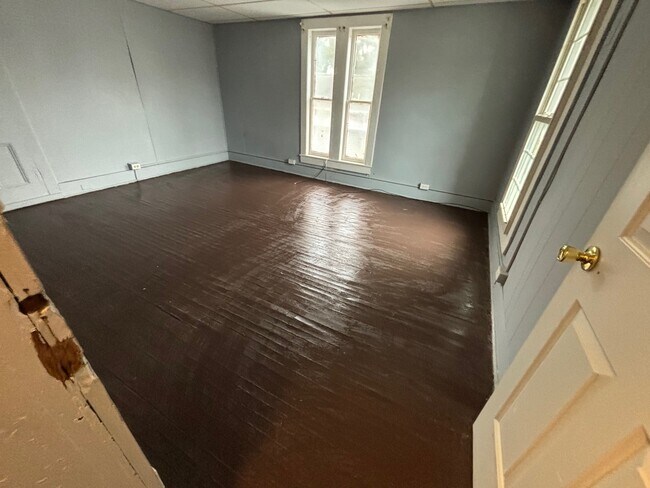 Building Photo - 206 Franklin St