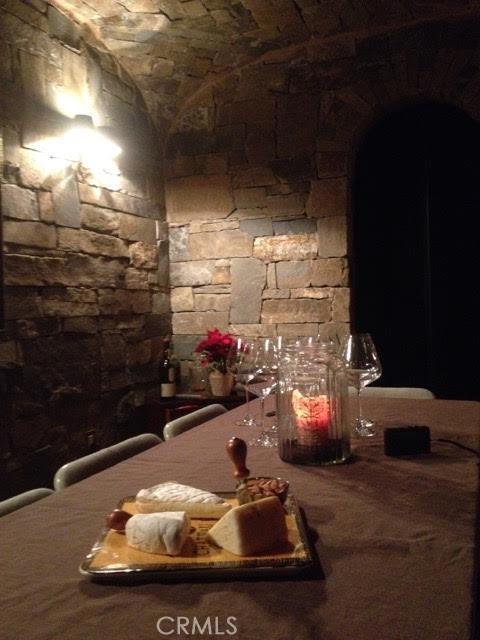 Building Photo - 224 Cll De Madrid