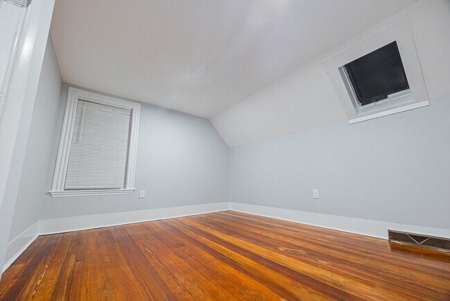 Building Photo - 49 Essex St