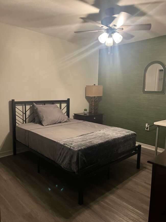 Building Photo - 13385 Willow Oak Cir
