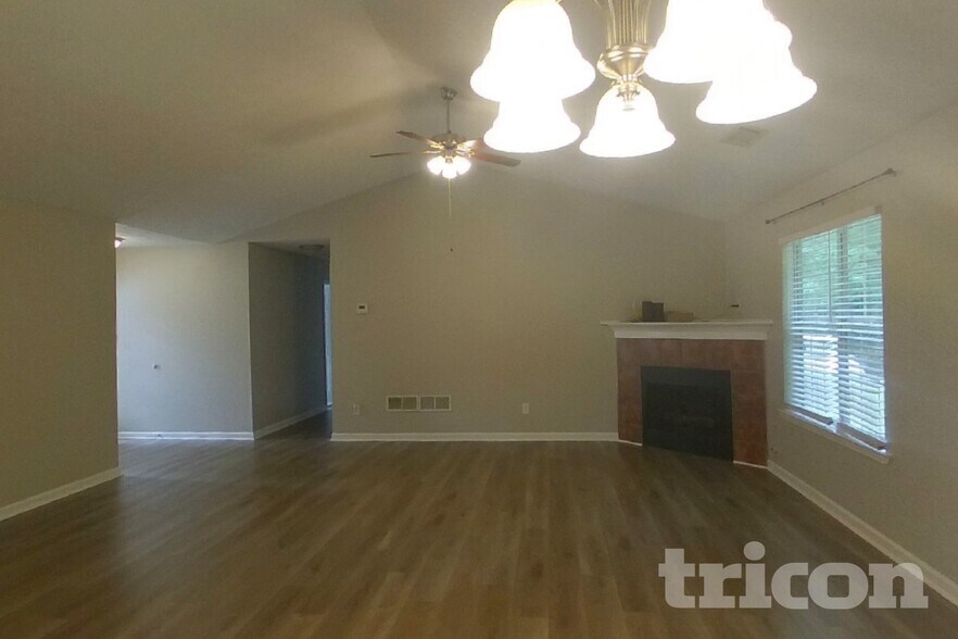 Building Photo - 104 Kimbell Farm Dr