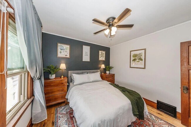 Building Photo - DG-1549/1551 N 57th Street