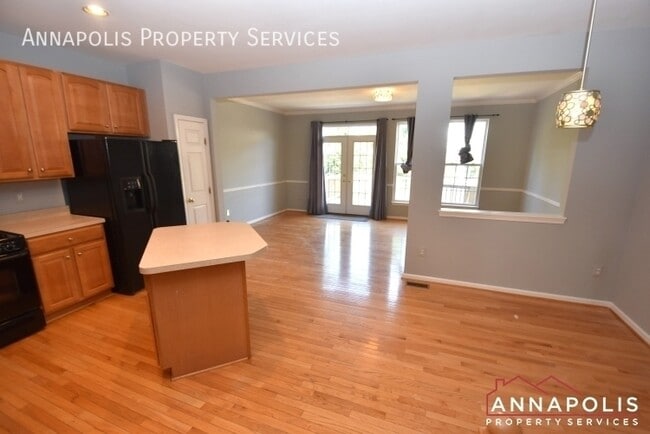 Building Photo - 916 Glaze Ct