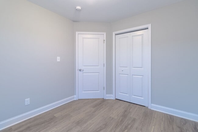 Building Photo - 4860 Ancient Glacier Ln