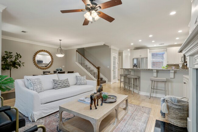 Open staircase to second floor - 1117 E 7th St