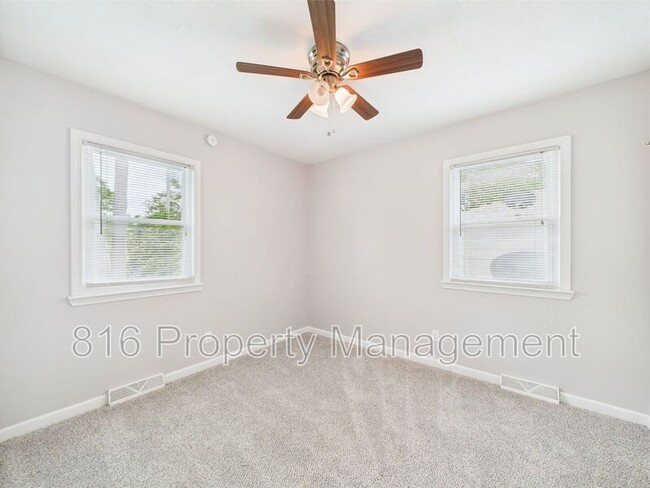 Building Photo - 10525 Skiles Ave