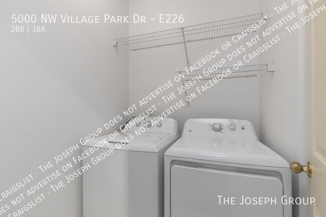 Building Photo - 5000 NW Village Park Dr