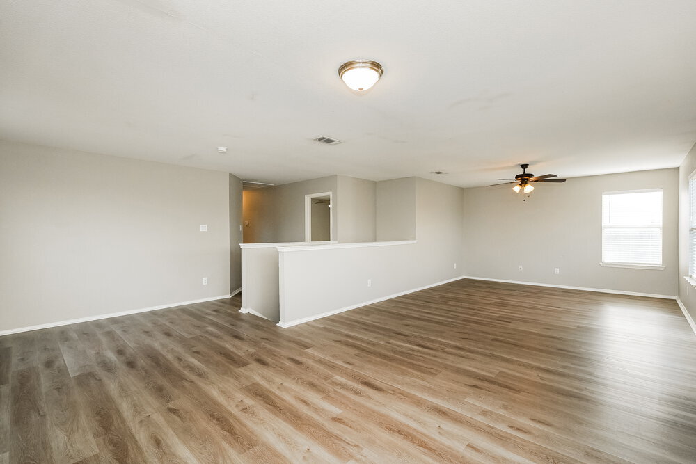 Building Photo - 5828 Ridge Lake Dr