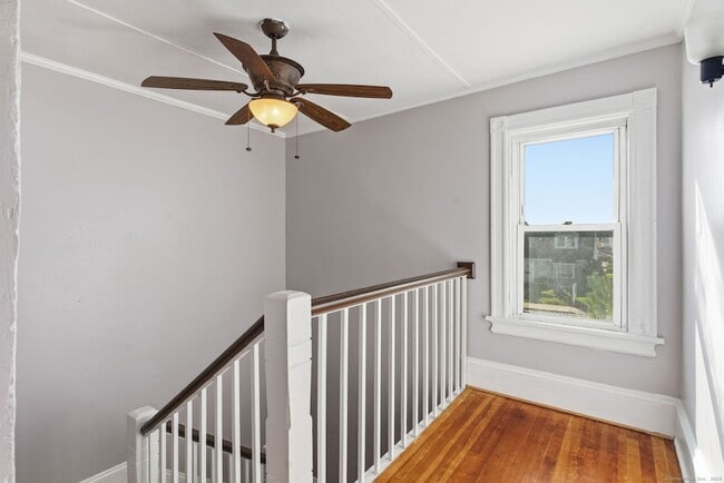 Building Photo - 44 E Cedar St