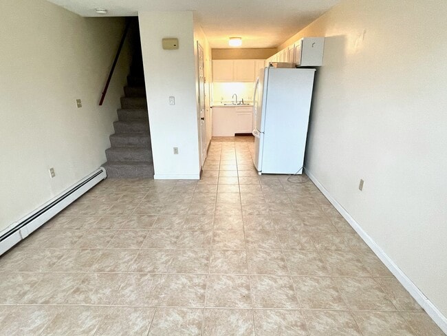 Primary Photo - 35 Mathews Ave