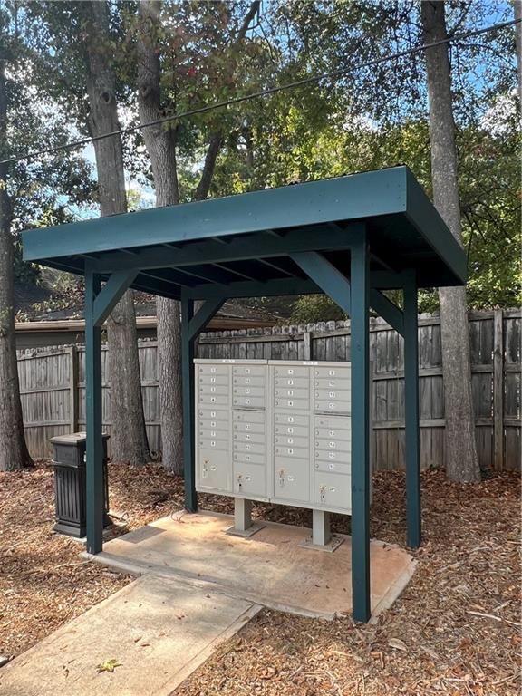 Building Photo - 1801 Walker Ave