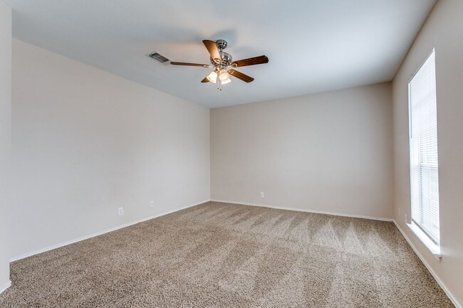 Building Photo - 4-BEDROOM IN SPRING VISTAS, NORTHSIDE I.S.D.