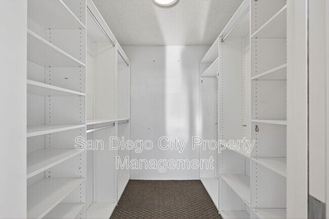 Building Photo - 3535 1st Ave.