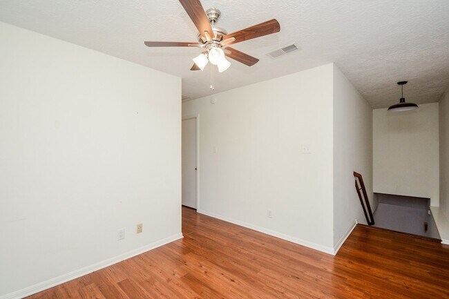 Building Photo - 11610 Cypresswood Dr