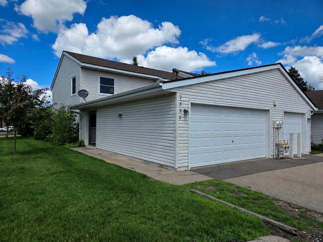 Building Photo - 2820 67th Ln N