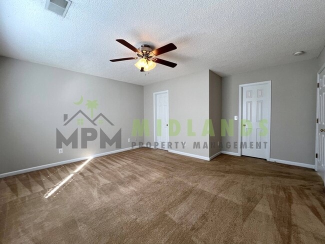 Building Photo - 139 Arthurdale Dr