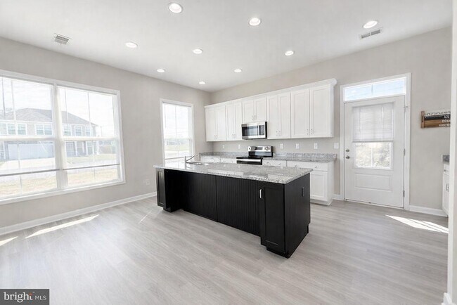 Building Photo - 19 Bonita Pine Trl