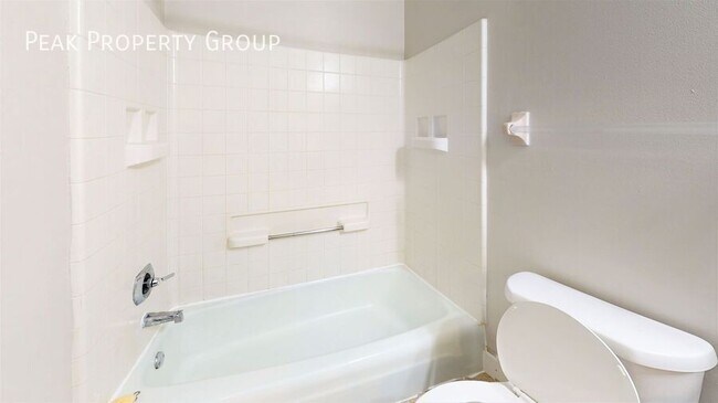 Building Photo - 191 Chittenden Ave