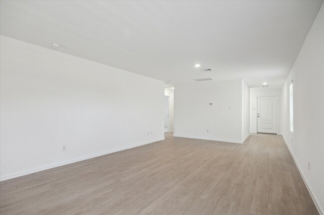 Building Photo - 18015 Trepito Ave