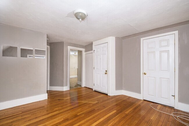 Building Photo - 14-16 Edith Ave-