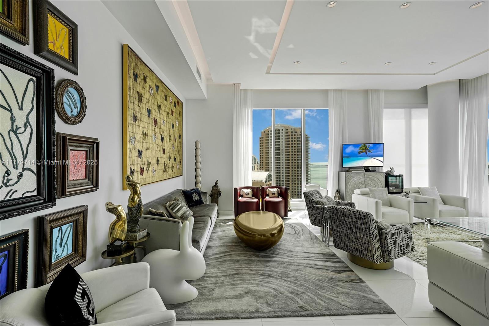 Building Photo - 900 Brickell Key Blvd