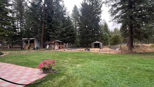 Building Photo - 39210 N Ponderosa Ln