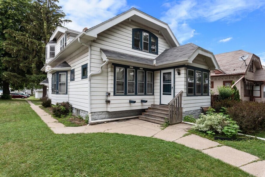 Front - 2055 S 77th St
