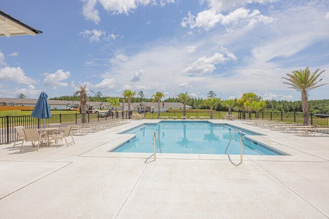 Building Photo - 32667 Revere Dr