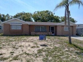 Building Photo - 3-bedroom, 2-bath home offering 1,554 squa...