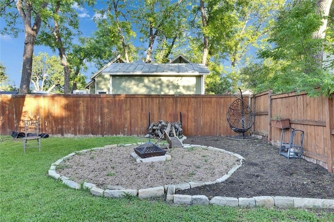 Building Photo - 4607 Evans Ave