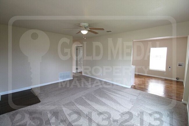Building Photo - Now Leasing – 1103 S 5th Street