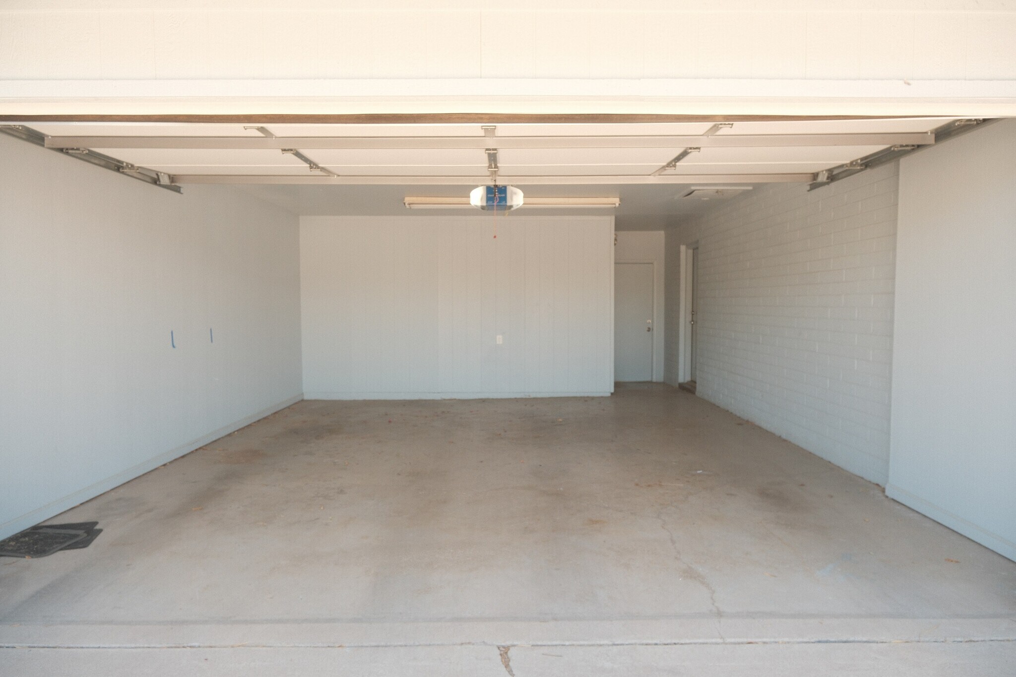Building Photo - 3614 S Newberry Rd
