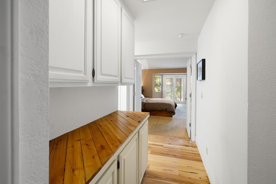 Building Photo - 1557 Bramble Ct