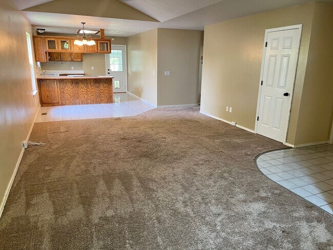 Building Photo - 3 Bed/ 2 Bath home in Nixa, MO