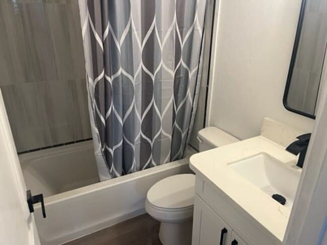 Building Photo - 1014 118th St S