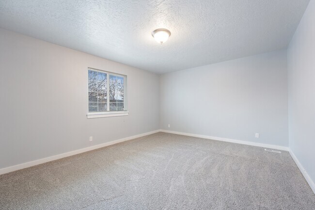 Building Photo - 5919 S Harrington Way