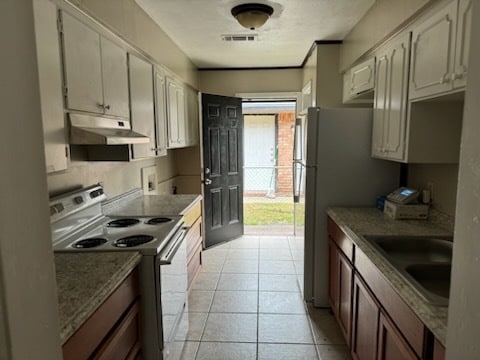 Primary Photo - 13615 Goodwood Blvd