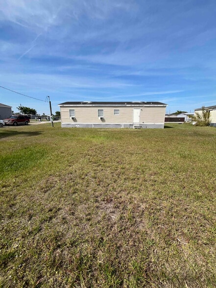 Building Photo - 712 Arkansas Ave