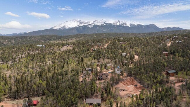 Building Photo - 213 S West St