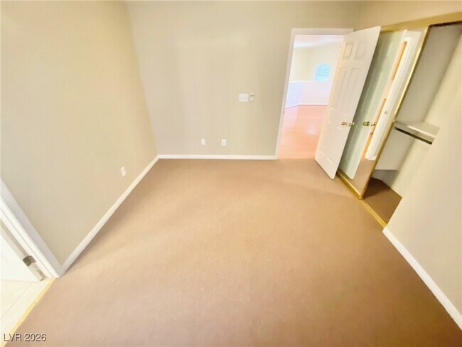 Building Photo - 8412 Bay Crest Dr