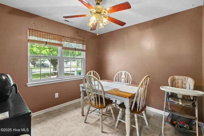Building Photo - 1162 Shroyer Cir