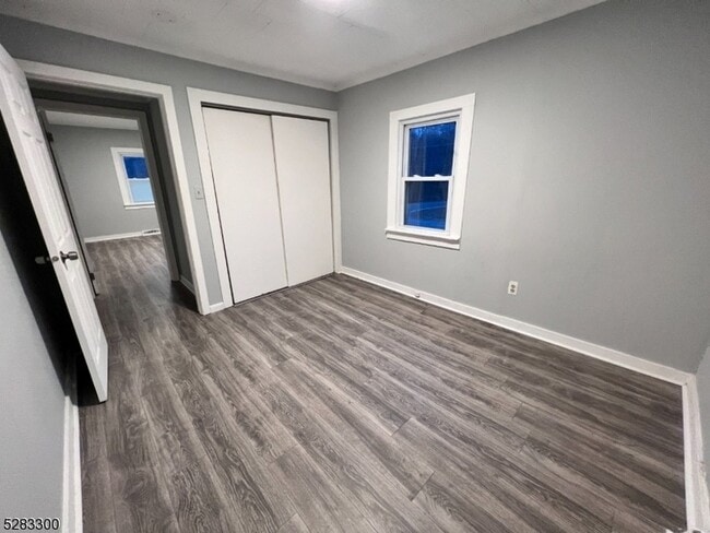 Building Photo - 13 US-206