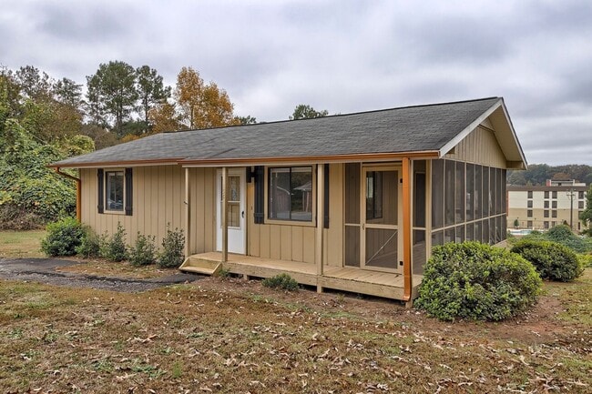 Primary Photo - 2 Bedroom House Near Clemson University