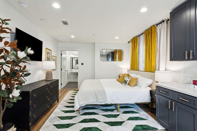 Building Photo - 1738 N Rampart St