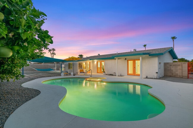 Building Photo - 2627 N Cerritos Rd