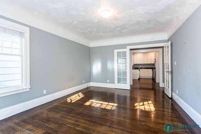 Building Photo - Lower Haight: Renovated Studio or Jr 1 Bed w/ Dishwasher & Shared Yard