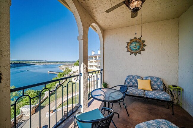 Building Photo - 3404 American Dr